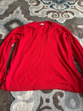 croft & barrow Women's V-Neck Sweater in Bright Red